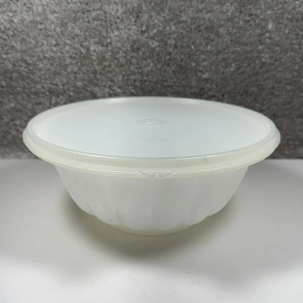Tupperware great *slight